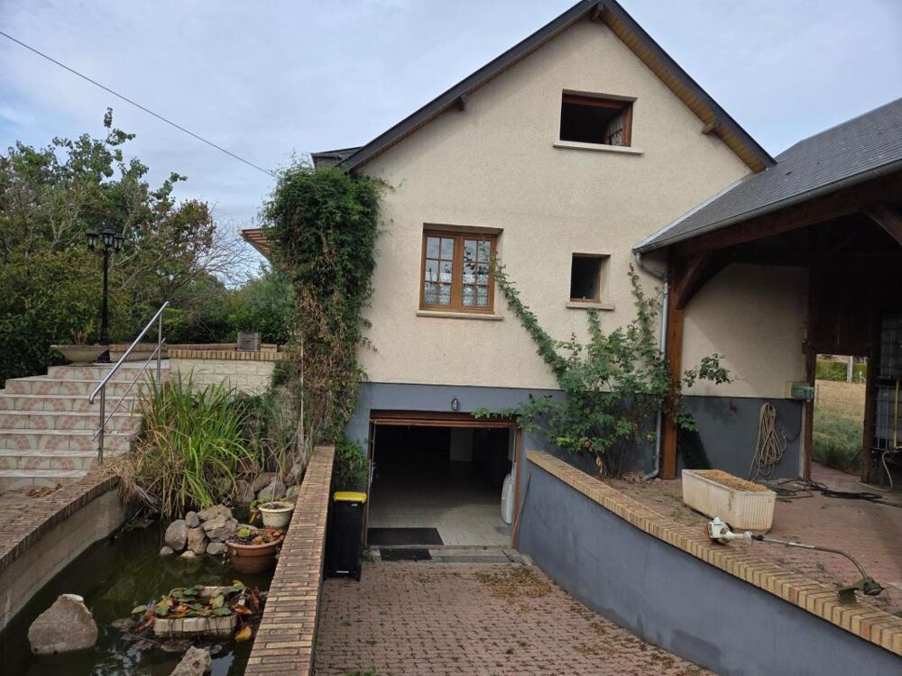 Vente Maison Maison de 145 M2 avec 5 chambres, grand sous-sol,  carport de 44 M2 et une dépendance de 40 M2 à SAINT LEGER DE RÔTES Saint leger de rotes
