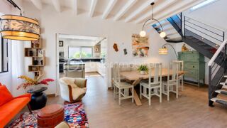 Vente Maison Seignosse – Villa contemporaine, 8 pièces, environ 300 m² au total (250 m² habitables + 50 m² de vérandas au style verrière) Seignosse