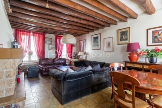 Vente Maison Corps de ferme de caractère – 600 m² habitables – 1 807 m² de terrain Soignolles en brie