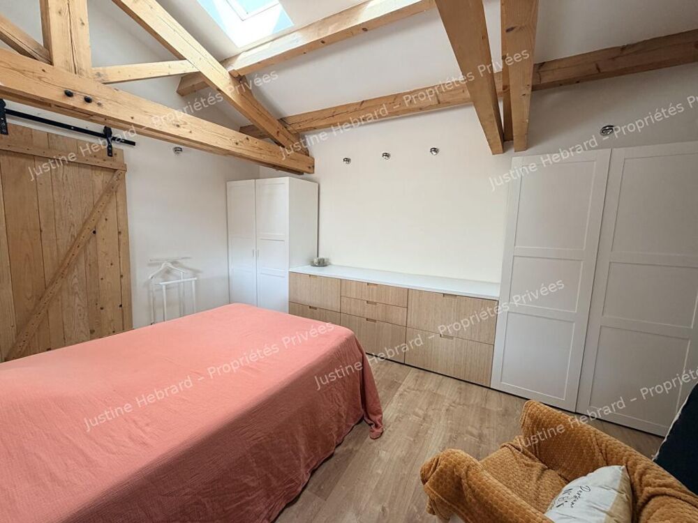 AUBIAT (63260) Maison de caractère rénovée d'environ 170 m² avec 4 chambres, suite parentale et espace professionnel
