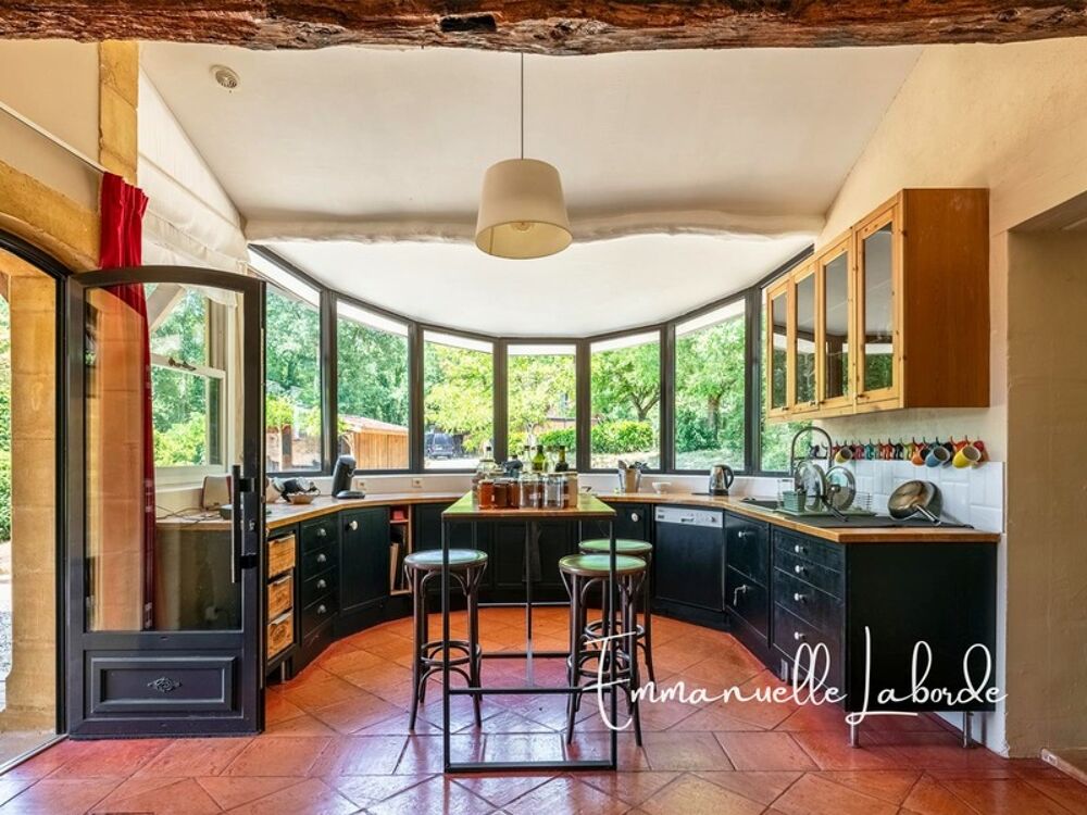 Propriété en pierre avec maison damis, piscine et 2,5 hectares LALINDE (24)