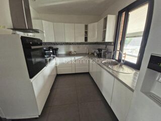 Vente Maison EXCLUSIVITÉ LIÉVIN – PAVILLON INDIVIDUEL SEMI PLAIN-PIED AVEC PISCINE CHAUFFÉE ET VÉRANDA Lievin
