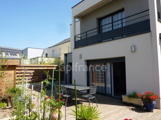  Maison  vendre 5 pices 144 m