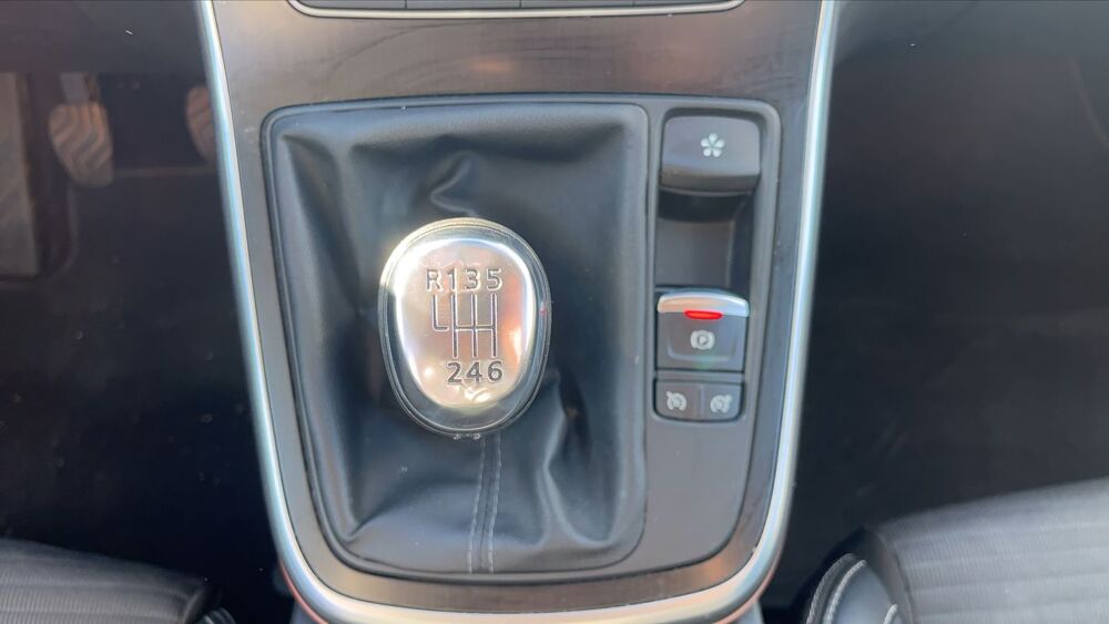 Sc&eacute;nic IV 1.7 Blue dCi 150 Intens 2019 occasion 45640 Sandillon