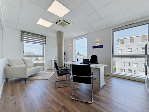 ANNEMASSE – BUREAUX 70 m&sup2;; 4 BUREAUX; 2 PARKINGS; GARE & TRAM &Agrave; PIED;IMMEUBLE SECURIS&Eacute;, LUMINEUX 249000 74100 Annemasse