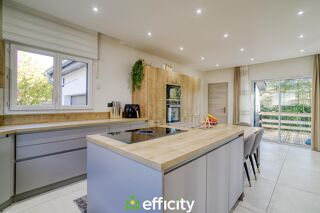  Villa à vendre 5 pièces 140 m²
