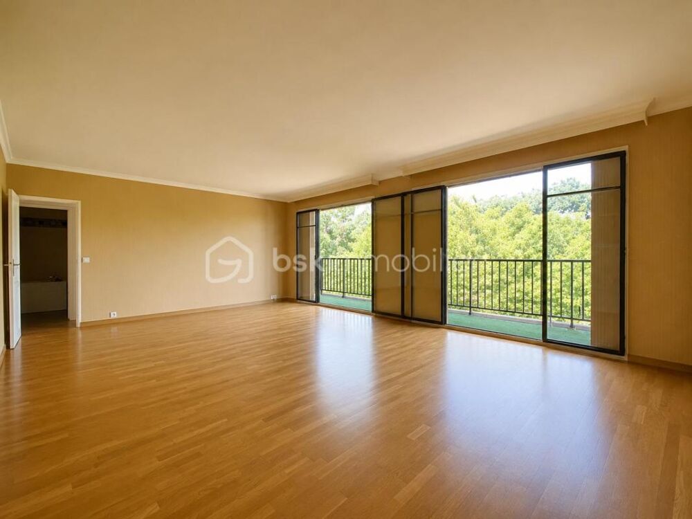 Appartement 4 pièces avec balcon  Résidence calme et verdoyante