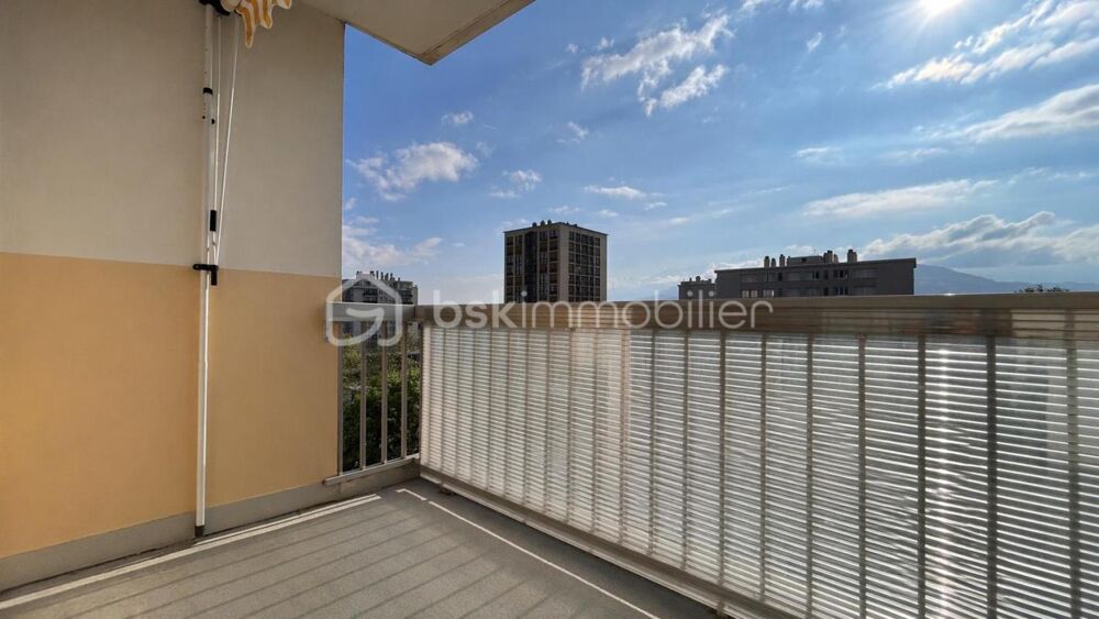 Vente Appartement Charmant T3 avec balcon et parking privatif dans résidence sécurisée Grenoble