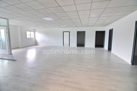 Bureau rénové de 146 m2 à vendre à Trappes au prix de 192000 euros 192000 78190 Trappes