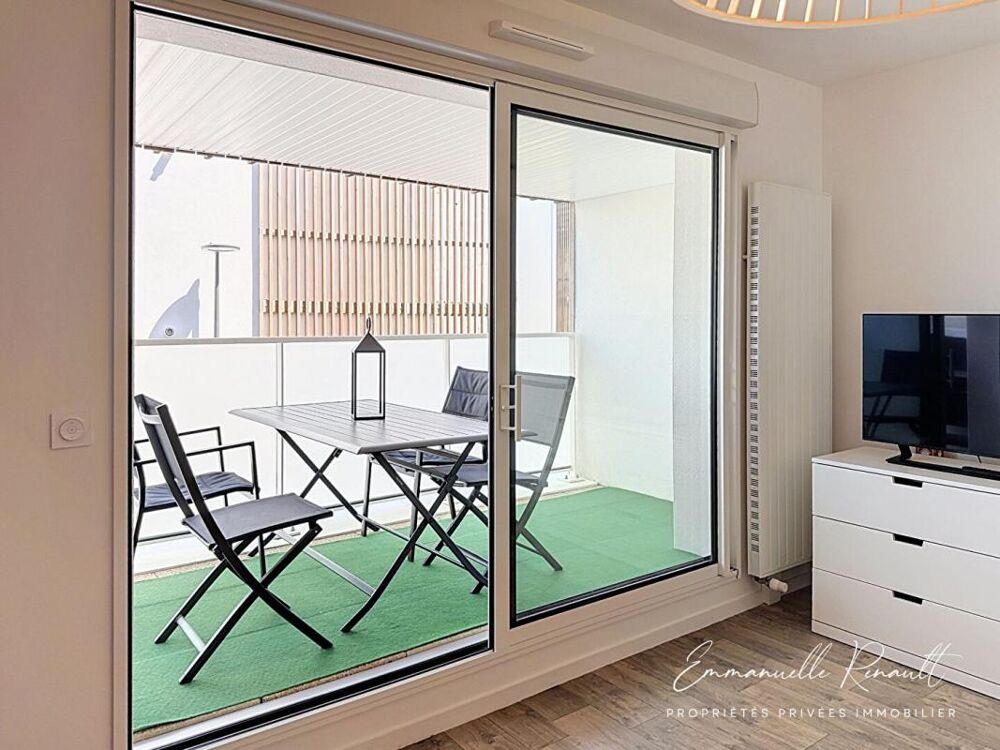 Vente Appartement Sarzeau · Appartement T2 de 43 m² avec balcon et parking couvert, à 1 km du Golfe et 300m des commerces Sarzeau