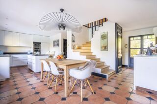  Villa � vendre 6 pi�ces 200 m�