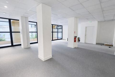 Bureaux atypique &agrave; louer au coeur du 10&egrave;me arrondissement 9054 75010 Paris