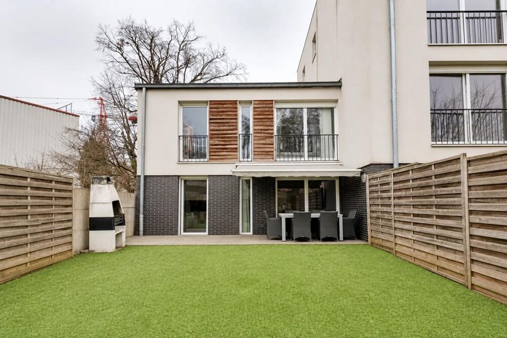 Appartement 5 pièces 100 m² · à La Courneuve · 100 m² · 325 000 €