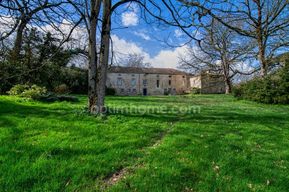 CASTRES (81100) PROPRIÉTÉ DEXCEPTION - Parc 5 Ha - 14 Pièces - Écurie - Dépendances - Pigeonnier