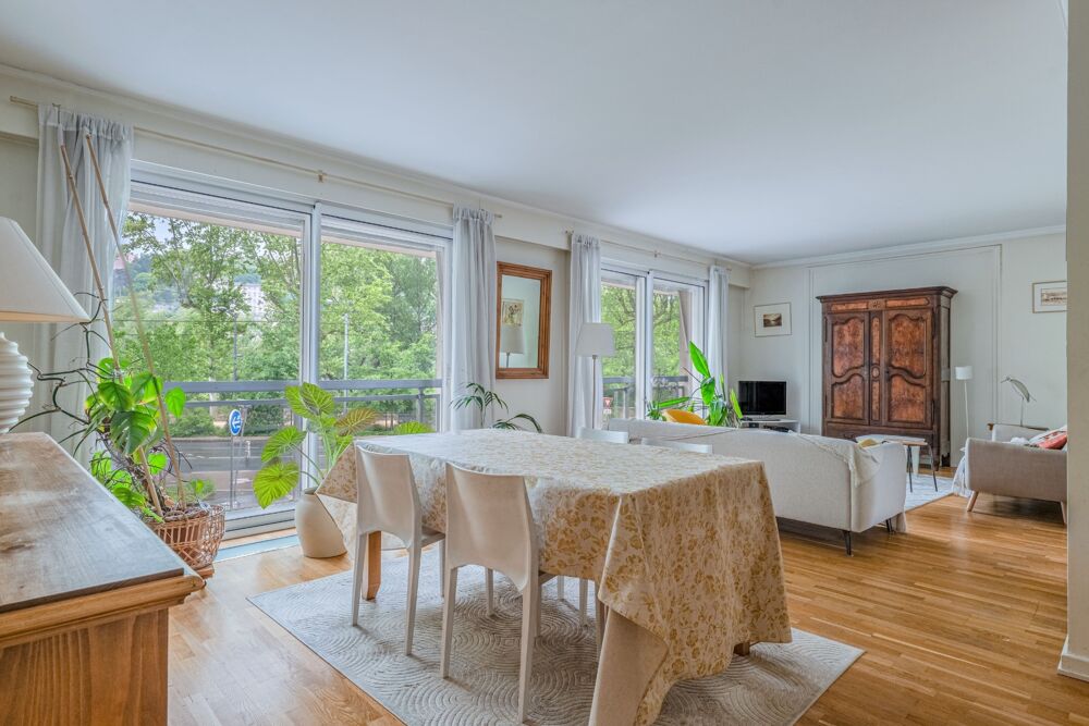 Vente Appartement Appartement à vendre 5 pièces LYON 6EME ARRONDISSEMENT (69) Parking, vue Rhône Lyon 6