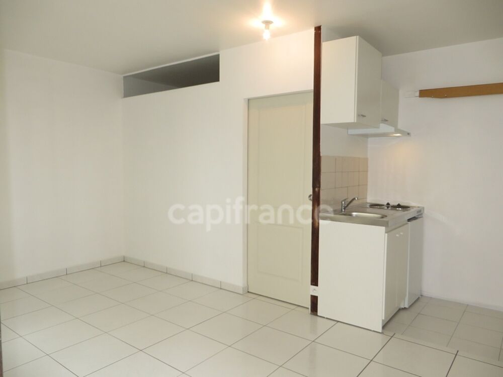 Vente Immeuble Un lot de 4 appartements à vendre sur SAUJON (17) - Centre ville Saujon