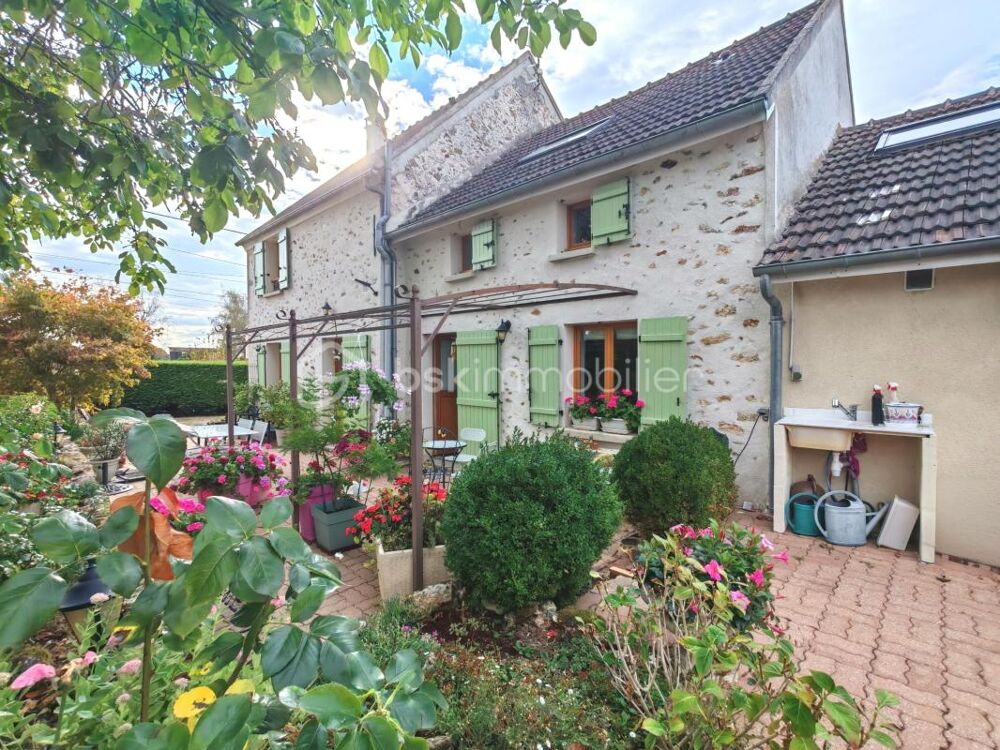 Vente Maison Maison Briarde lumineuse avec jardin et dépendances Saint denis les rebais