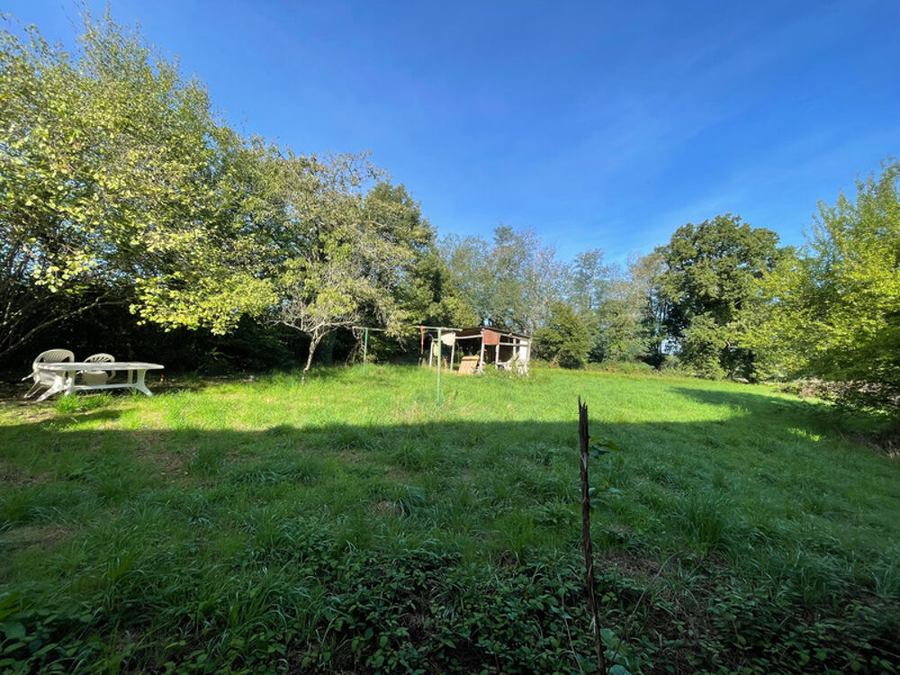 Maison de caracrtere avec Grand Terrain  CERCY-LA-TOUR (NIÈVRE)