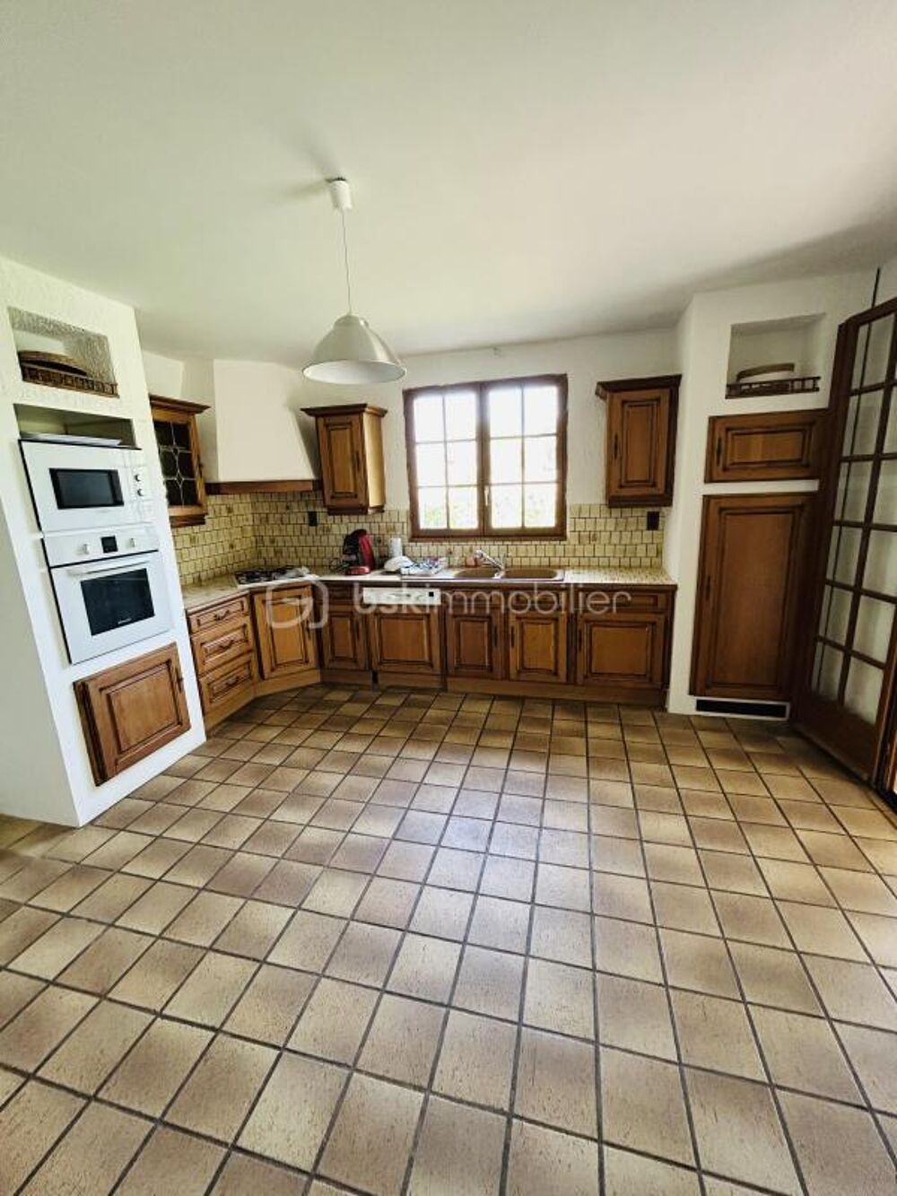Maison vue Pyrénées + 8262 m² terrain dont 3000 m² constructibles + revenu solaire