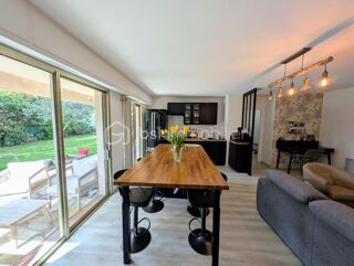  Appartement à vendre 5 pièces 99 m²