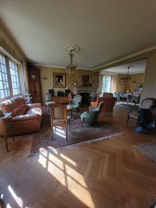  Maison � vendre 8 pi�ces 245 m�