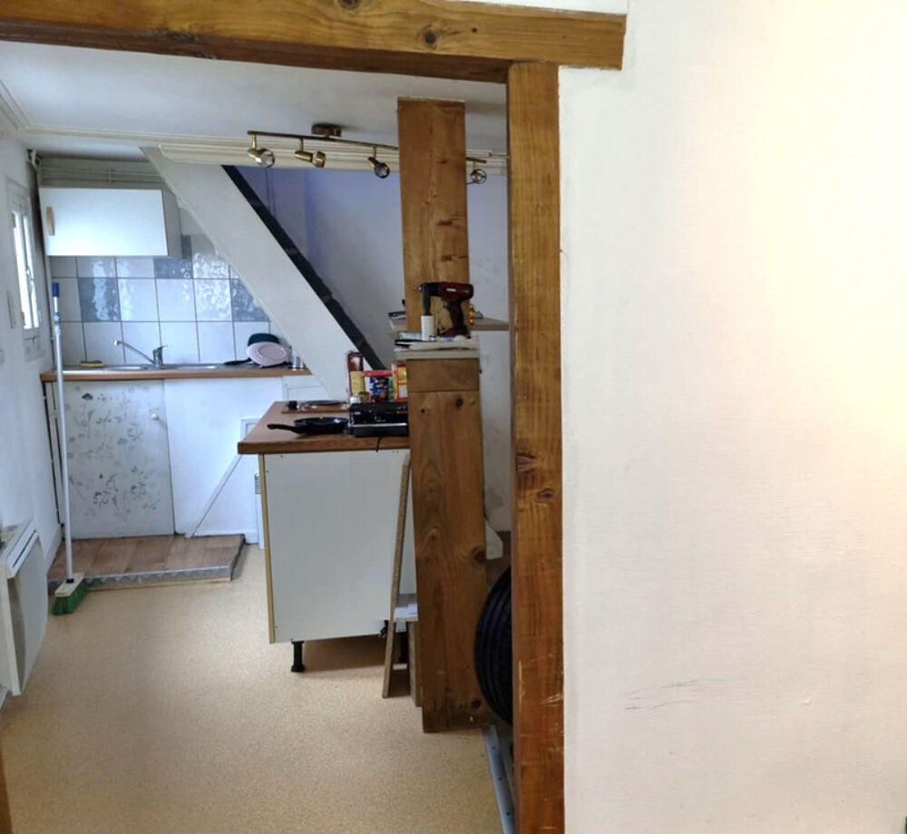 Tulle centre Petit appartement avec local commercial