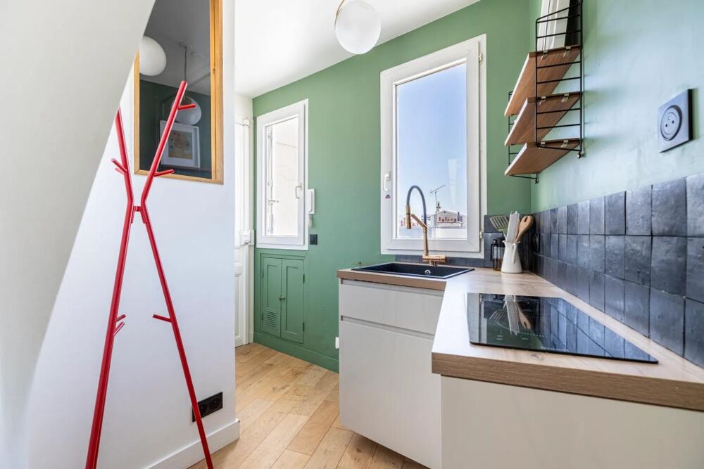 Vente Appartement BATIGNOLLES - DERNIER ÉTAGE AVEC VUE SUR PARIS Paris 17