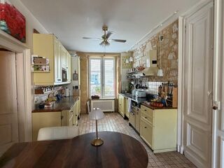  Maison à vendre 7 pièces 237 m²