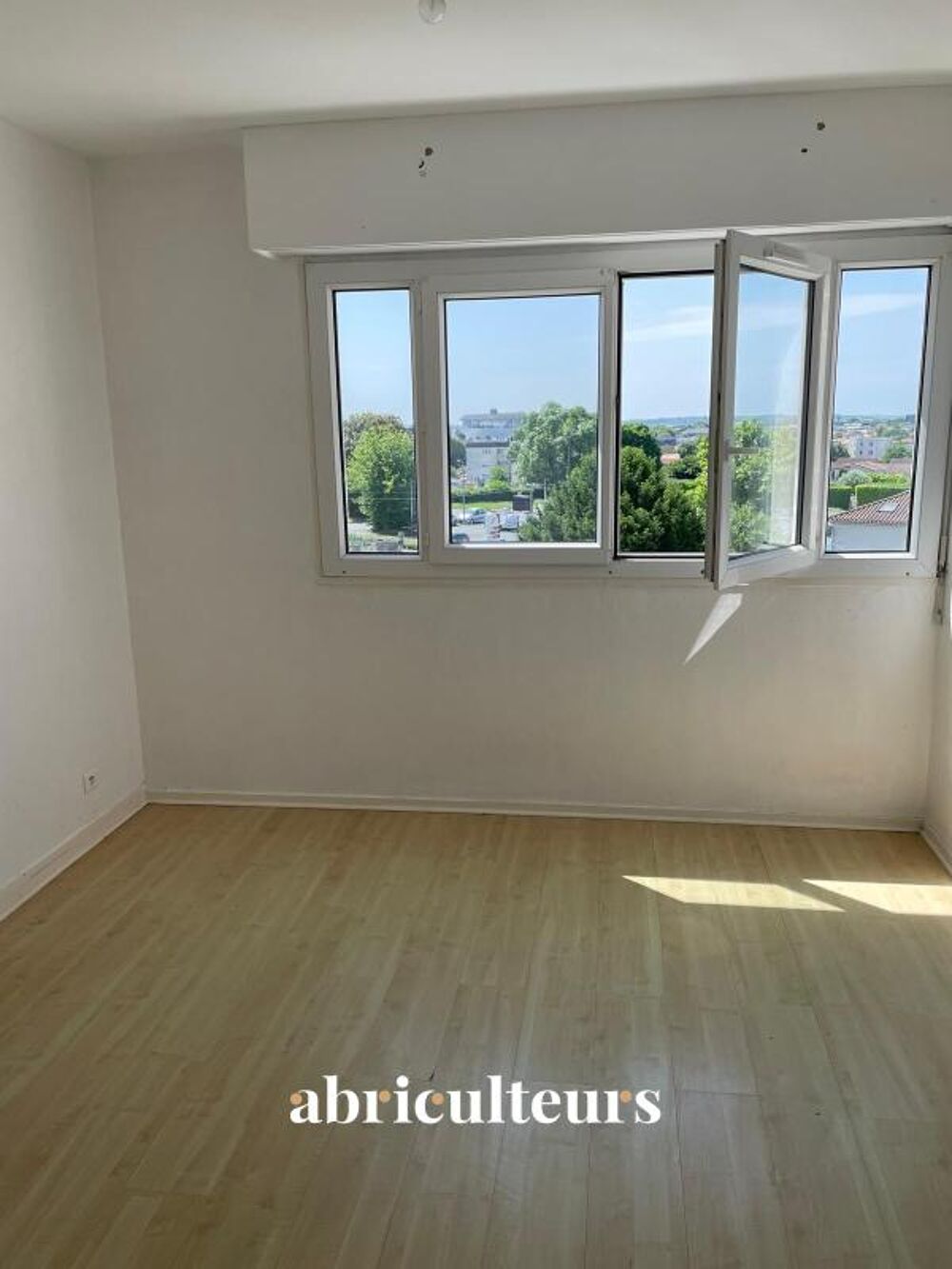 Vente Immeuble Immeuble de Rapport en vente, à Cognac (16100) Cognac