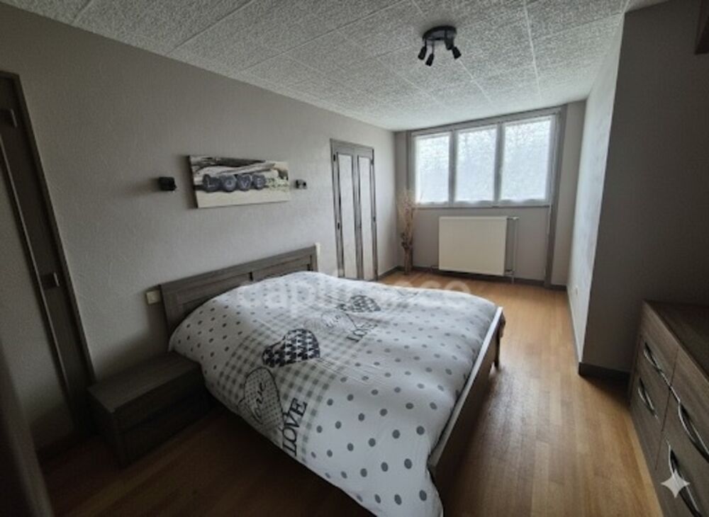 Vente Maison 6 chambres, belle pièce de vie et sous-sol complet Brienon sur armancon