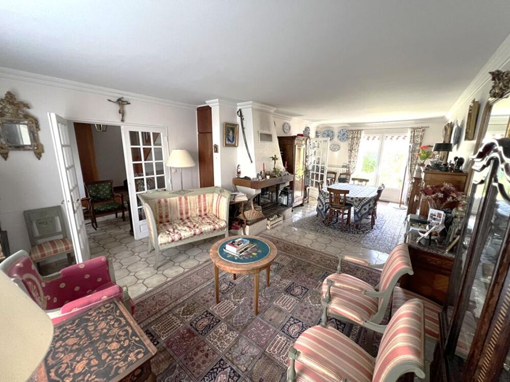 Vente Maison Maison Villepreux 9 pièces 7 chambres 180 m2 Type Marly Villepreux