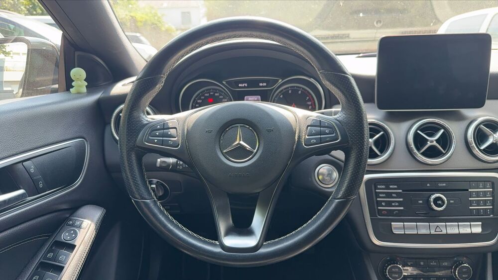 Classe CLA 180 122 7G-Tronic Fascination 2018 occasion 44230 Saint Sebastien Sur Loire