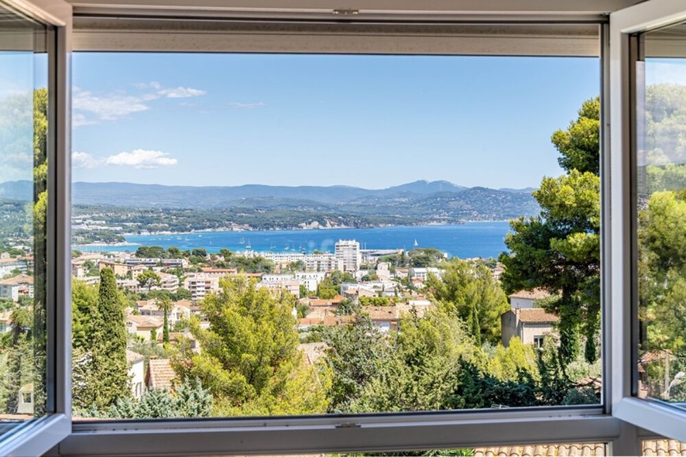 Appartement DUPLEX à vendre 5 pièces LA CIOTAT (13) Jardin 745 m² - Piscine - Parking - Cave