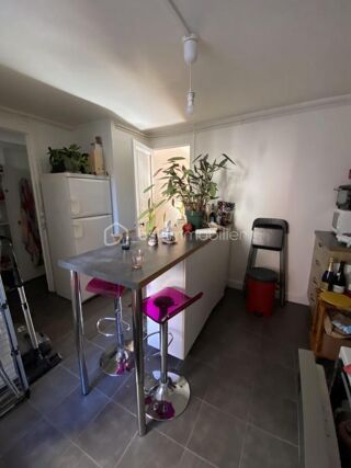 Vente Appartement INVESTISSEUR T1 BIS LOUE VILLEURBANNE CHARPENNES DANS UNE RUE CALME! Villeurbanne