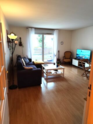  Appartement à louer 3 pièces 68 m²