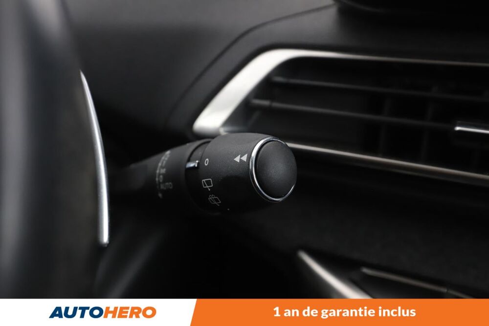 3008 1.2 PureTech Allure Pack EAT8 130 ch 2021 occasion 92130 Issy-les-Moulineaux