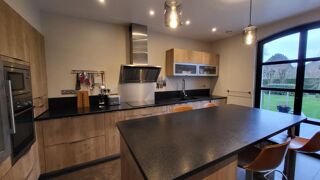  Maison � vendre 8 pi�ces 300 m�