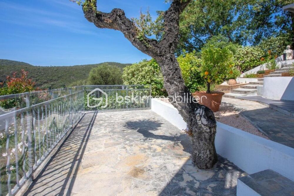 � vendre  Villa Agay (83530)