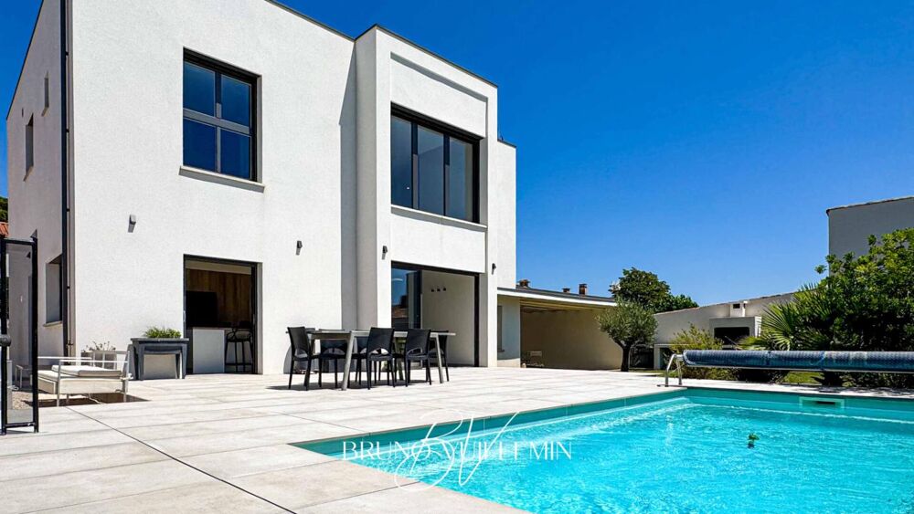 VILLA D'ARCHITECTE CLASSEE DOUBLE A / PISCINE, GARAGE & CARPORT / 2 SUITES et 3 CHAMBRES