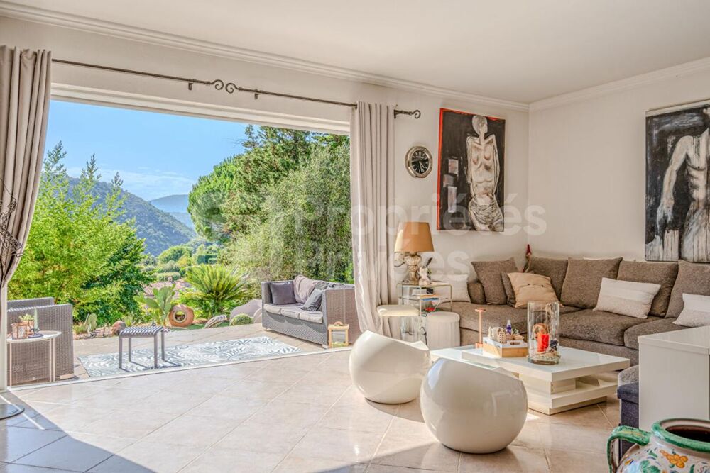 Villa 182m² - 4 pièces - 3 chambres - terrain 1 500 m²
