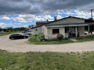  Propriété/château à vendre 15 + pièces 70000 m²