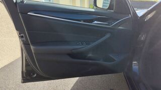 S&eacute;rie 5 Touring 520d 190 Steptronic8 Sport 2017 occasion 50330 Saint Pierre Eglise