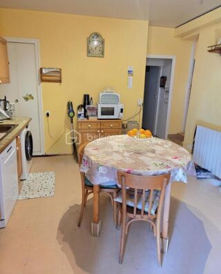  Immeuble  vendre 12 pices 254 m