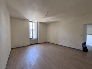  Appartement à louer 3 pièces 90 m²