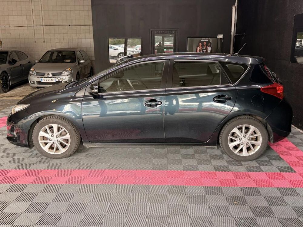 Auris Dynamic 2.0 D-4D 124ch CAM&Eacute;RA DE RECUL-R&Eacute;GULATEUR LIMITEUR T 2013 occasion 73000 Chambery