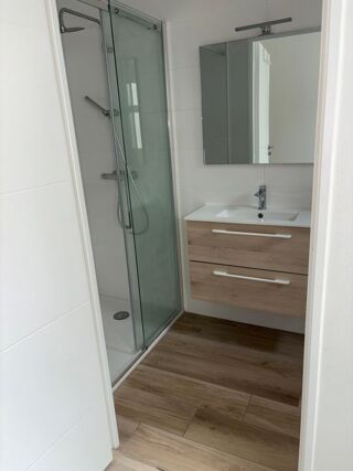  Appartement à louer 2 pièces 57 m²
