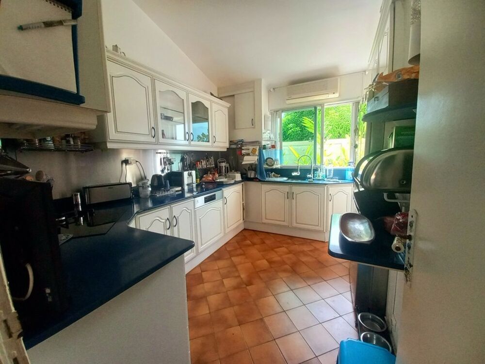 � vendre  Villa Baie-Mahault (97122)