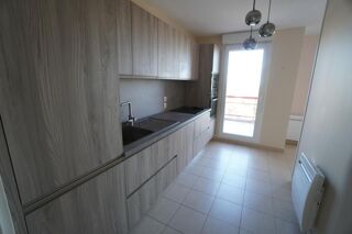  Appartement à louer 3 pièces 62 m²