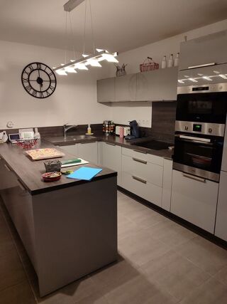 Appartement à louer 3 pièces 70 m²