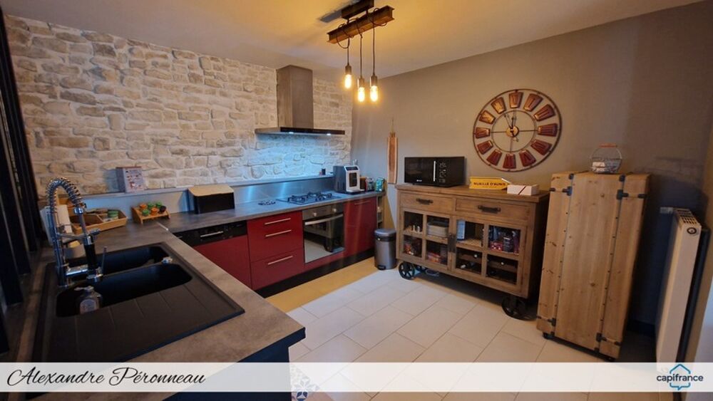 Charmante maison en pierre 180 m², 4 chambres NUAILLE D'AUNIS (17)